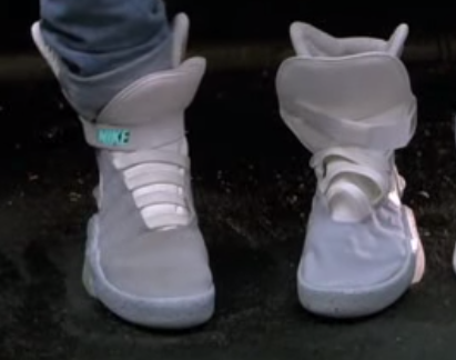 Nike pone a la venta tenis que se atan solos, tipo Volver al Nike pone a la venta tenis que se atan solos, tipo Volver al