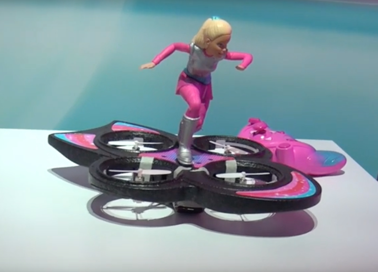 Inseguro Regaño Hectáreas Barbie más moderna que nunca: viaja en un dron y vive en una "smart home" -  Revista Merca2.0 