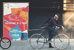 Critican a Sanborns por negarle la entrada a personas con bici