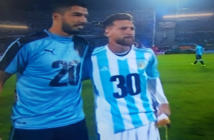 Suárez y Messi antes de jugar en Montevideo. Captura de pantalla.