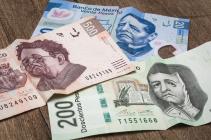 PESOS TRISTES-bancos-dólar