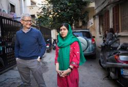 Tim Cook-Malala Yousafzai-Apple