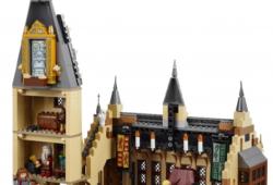 Lego-Harry Potter-Hogwarts Great Hall-03