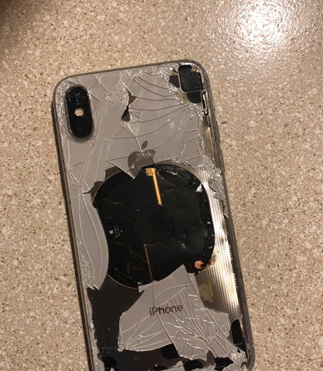 Ya tenemos la primera explosión de un iPhone XS Max