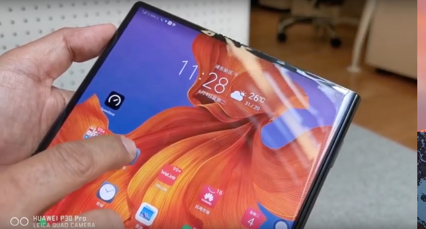 Хуавей флагман 2024. Сгибающийся смартфон Huawei. Хуавей флагман 2022. Huawei смартфоны флагманы 2024. Хуавей флагман мейт 50.