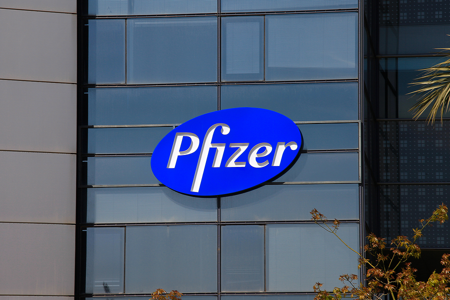 Acusan a Pfizer de ocultar al mundo un medicamento que combate el alzheimer