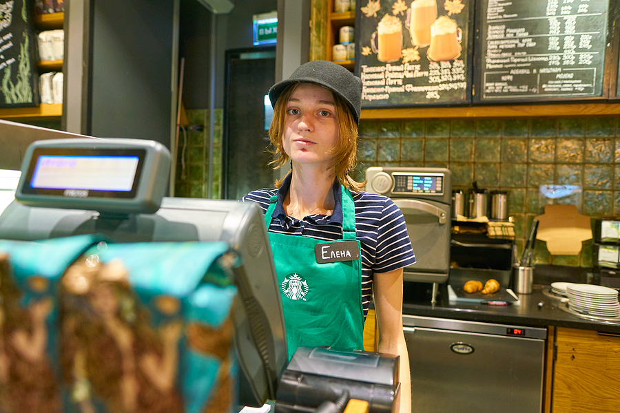 Starbucks Employees Want To Create A Union - Bullfrag