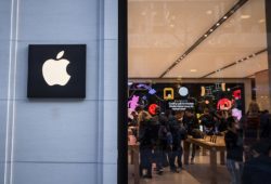 empleados Apple Store ventas iphone 2023 descuentos