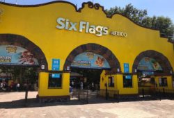 six flags empleados