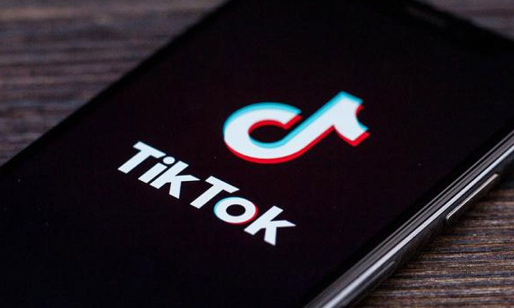 madre demanda TikTok videojuegos