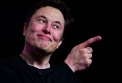 Elon Musk tatuaje