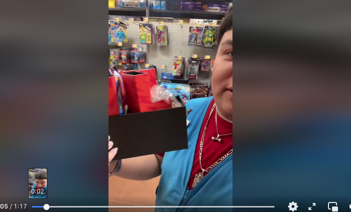 Pracownik Walmart eksploduje z powodu kradzieży i nadużyć w przejściu z zabawkami