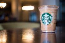 Los precios de Starbucks en Suiza, Dinamarca y Finlandia son los más elevados