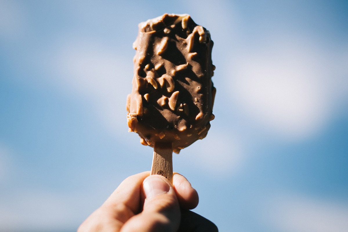 Magnum Uses The Heat Wave In The Uk To Promote Its Ice Creams Bullfrag 