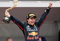 Checo Pérez consigue la pole en el Gran Premio de Arabia Saudita