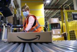 Amazon costos despidos masivos