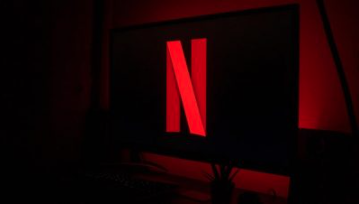 senadora doblaje Netflix