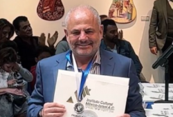 Eddy Warman obtiene reconocimiento por el Instituto cultural México- Israel