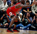 Tenis de Michael Jordan podrían alcanzar los 4 millones de dólares