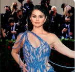 Fotos de Selena Gomez ganan fama en el Met Gala pero son falsas
