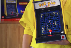 LEGO apuesta por lo retro, presenta juego arcade de Pac-Man