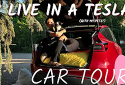 Se muda a un Tesla con sus mascotas y muestra peculiar estilo de vida