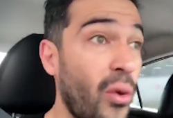 Alfonso Herrera viaja en Uber y se lleva sorpresa inesperada