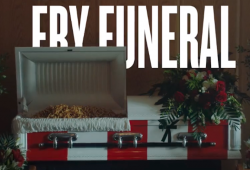 KFC le hizo un funeral a sus papas por esta razón