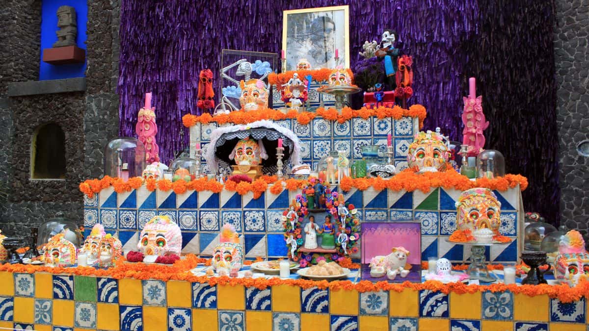 Altar De Día De Muertos, ¿se Le Puede Poner Ofrenda A Un Recién 