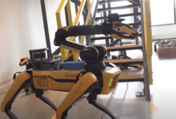 El robot canino de Boston Dynamics ya habla