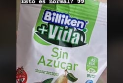 Destapa gomitas y descubre desagradable sorpresa