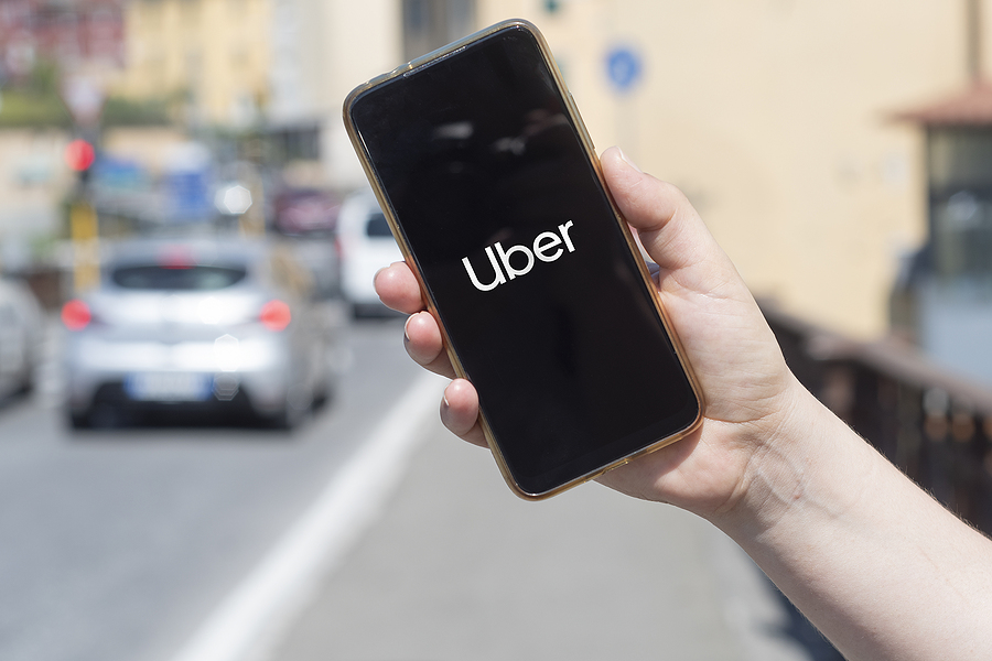 Uber wprowadzi płacę minimalną;  To będą beneficjenci