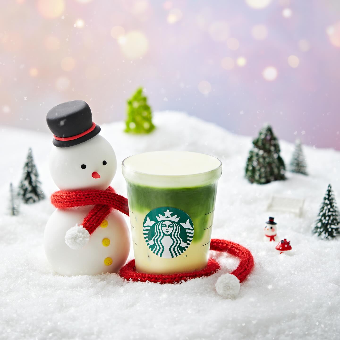 Así es la navidad de Starbucks en Corea: tazas y pasteles que te van a encantar