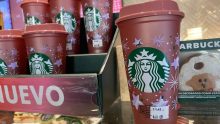 ¡Lo quiero! Este es el vaso reusable rosa Starbucks para la Navidad Foto: Especial