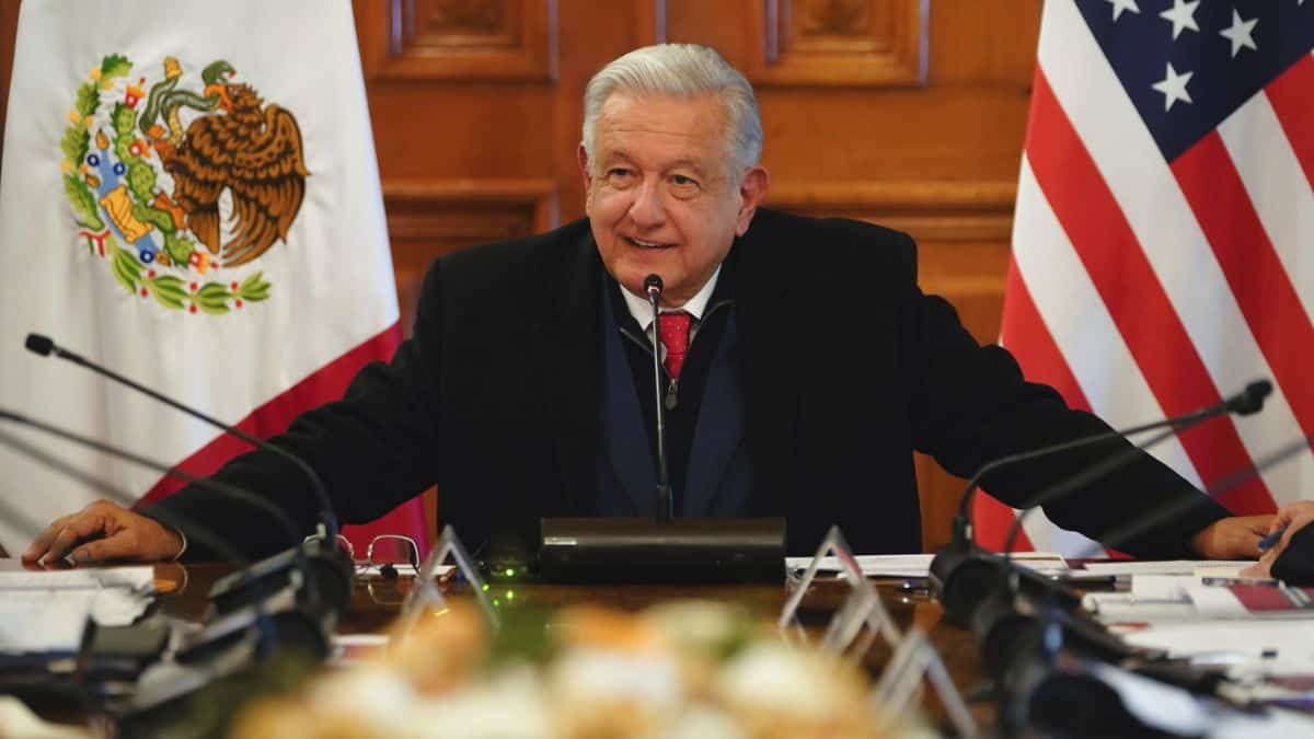 ANDRÉS MANUEL LOPEZ OBRADOR STREAMER PREMIOS ESLAND 2024