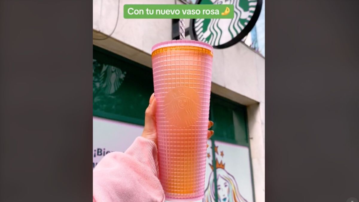 Pink Starbucks cup.  We already have a launch date Photo: StarbucksMexico