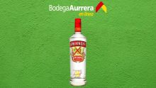 Bodega Aurrerá tiene en rebaja el vodka Smirnoff tamarindo Foto: Especial