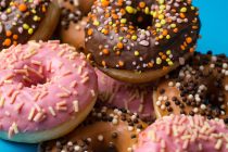 ¡Paga 5 donas y llevate 12! en Dunkin’ Donuts este 11 de abril