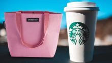 Promociones Starbucks 2024. Así puedes obtener tu Tote Bag rosa Foto: Especial