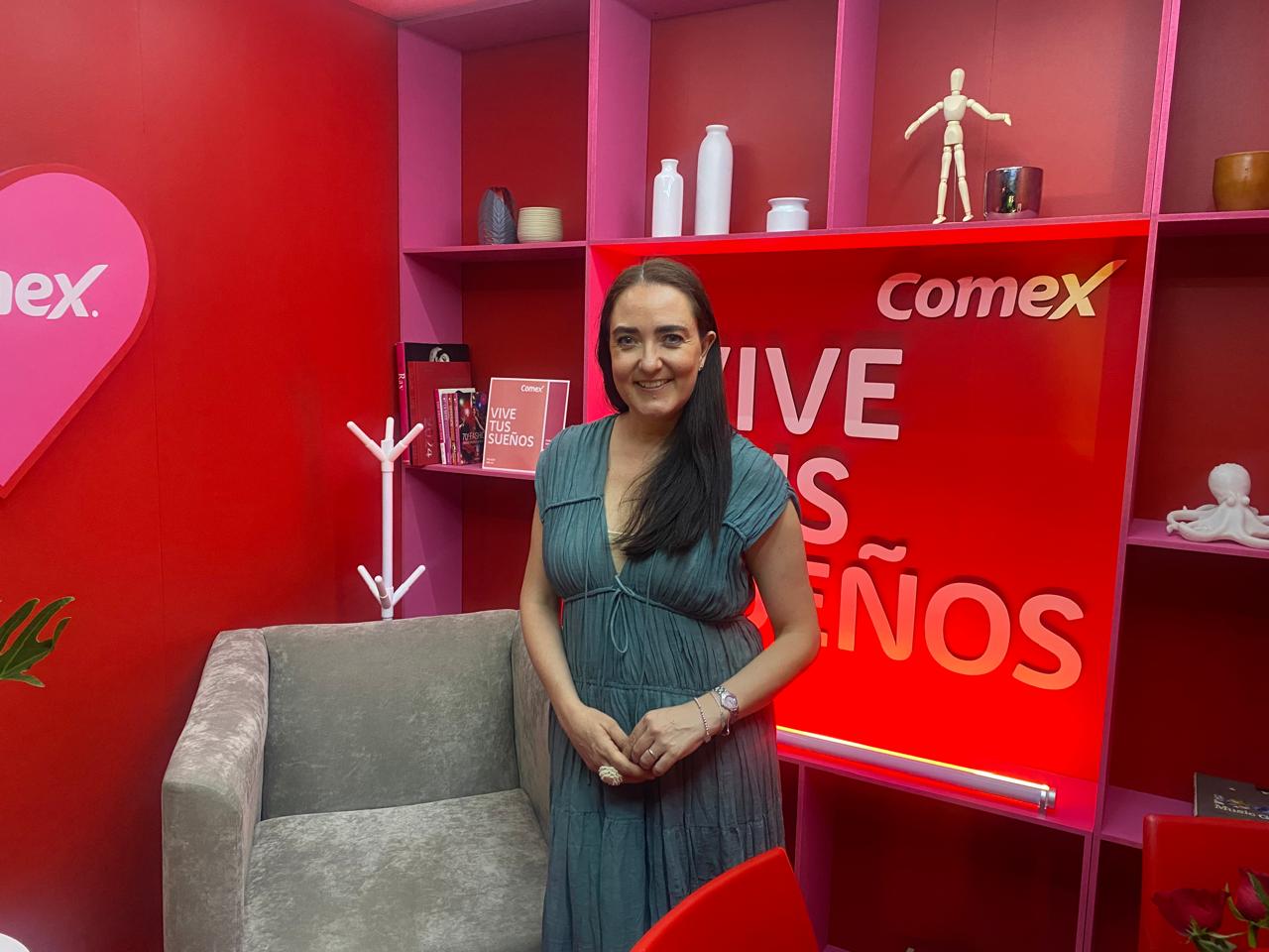 Renata del Sordo directora de marca de Comex.