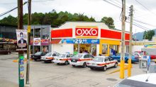 Halló un inesperado y encantador regalo fuera del Oxxo