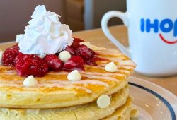 PANCAKES IHOP