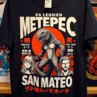 Tienda de moda japonesa lanza curiosas playeras de Metepec