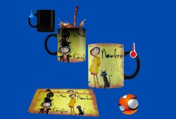 Celebra el 15 aniversario de Coraline con una taza mágica personalizada a precio especial en Amazon Foto: Especial