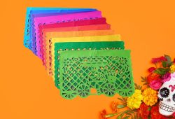 Papel picado de Día de Muertos en Amazon a un súper precio Foto: Especial