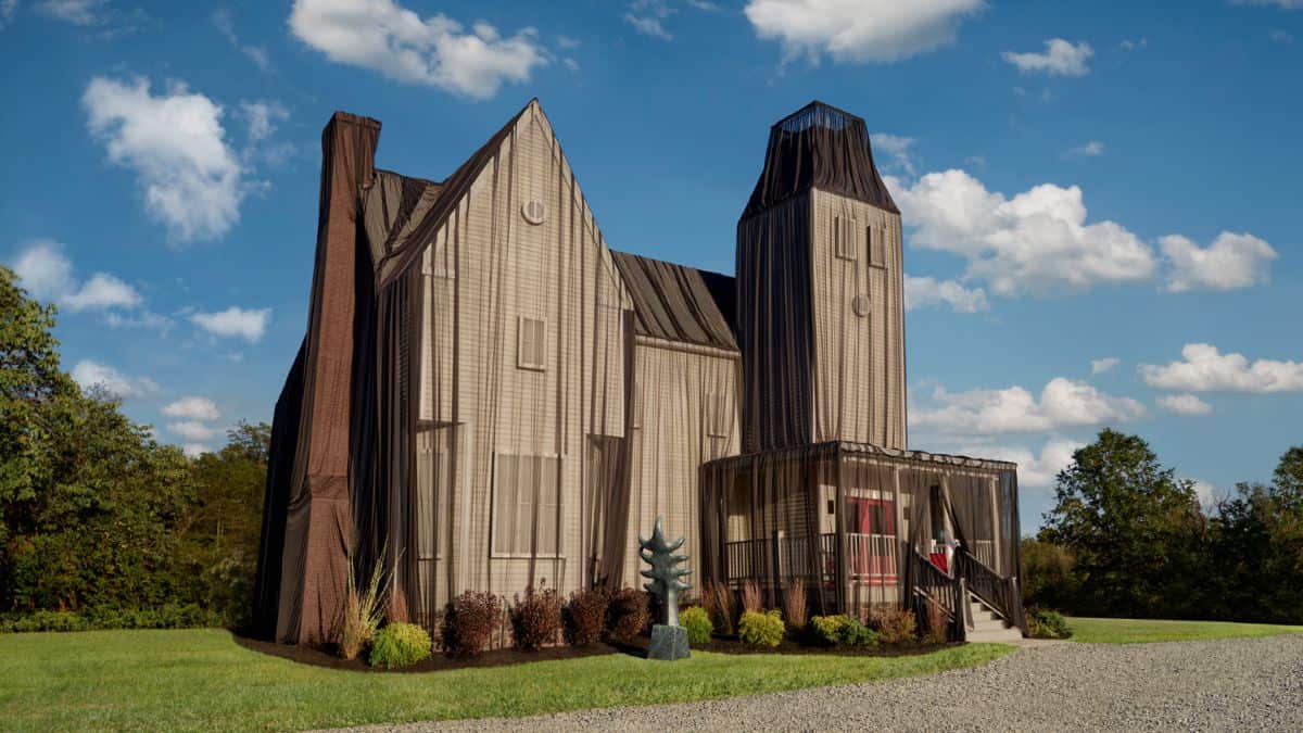 airbnb CASA DE beetlejuice  2024