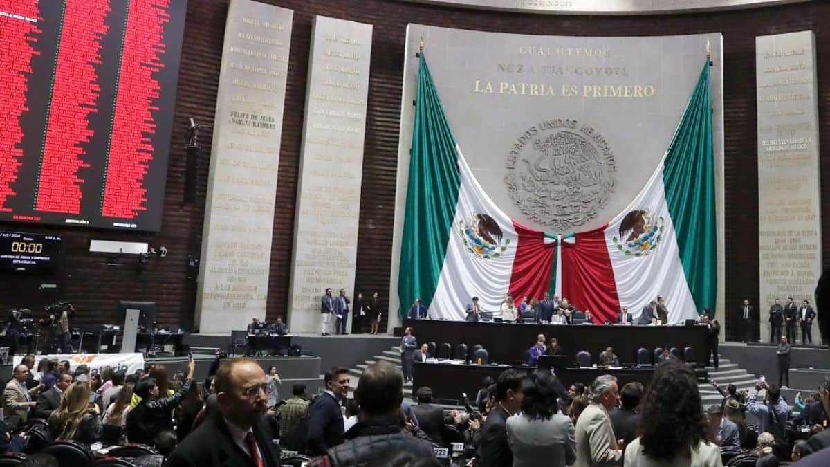 Reforma energética AMLO. Aprueban diputados dictamen sobre cambios en CFE y Pemex Foto: Especial