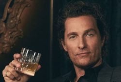 Matthew McConaughey tequila pantalones