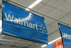 This Monday it was announced that Walmart stores are offering a complete Christmas dinner package for only $5 per person.