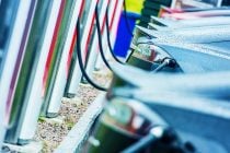 ¿Adiós cargadores? Mercedes-Benz quiere usar pintura solar